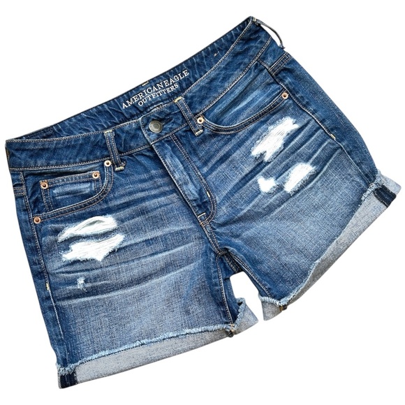 American Eagle Boyfirned Midi Distressed Shorts Size 32 - Picture 2 of 6